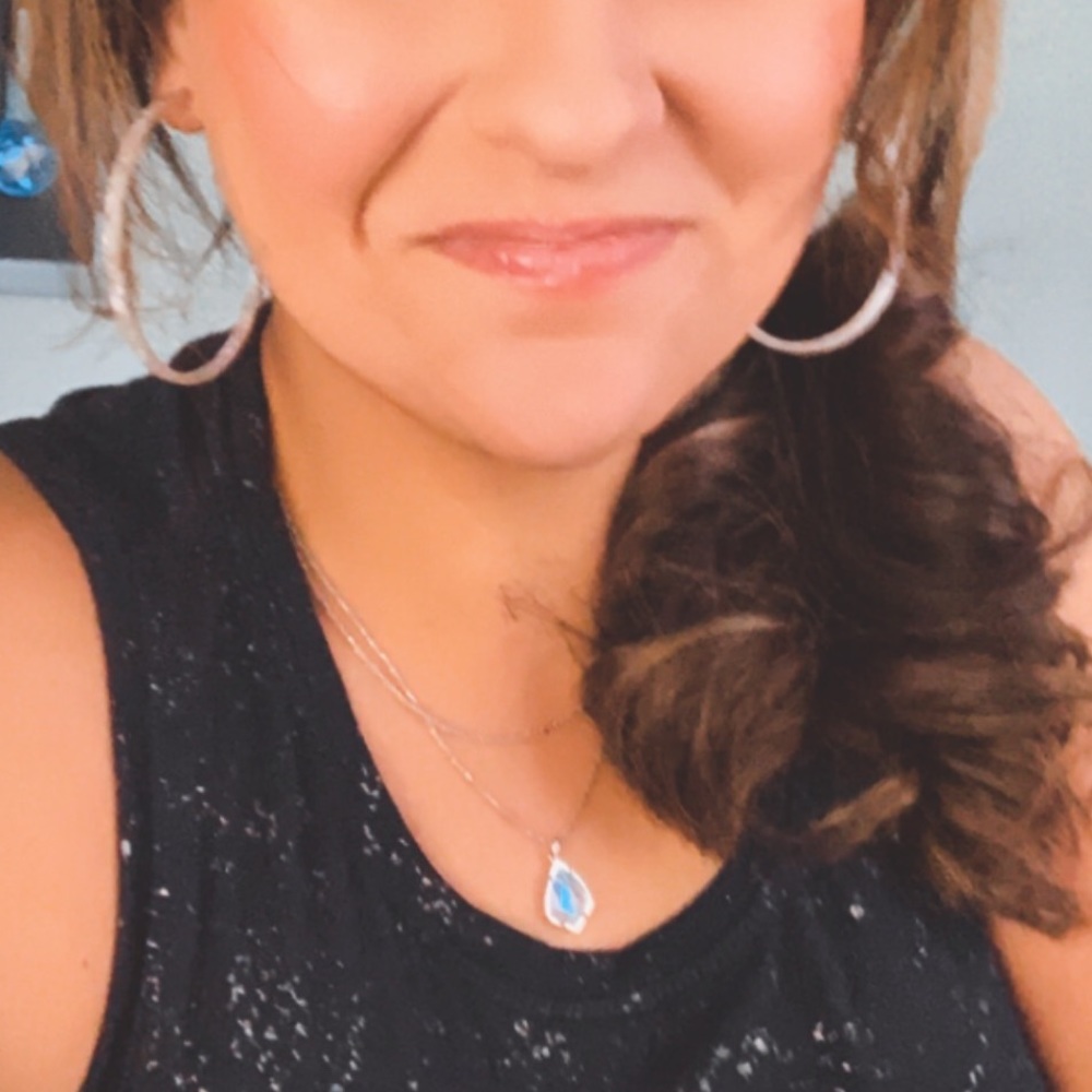 Meet your Posher, Erica